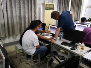 优秀案例展示 89 东南大学继续教育学院 以产品设计与实现为主线,全面提升高职师资创新思维与设计能力